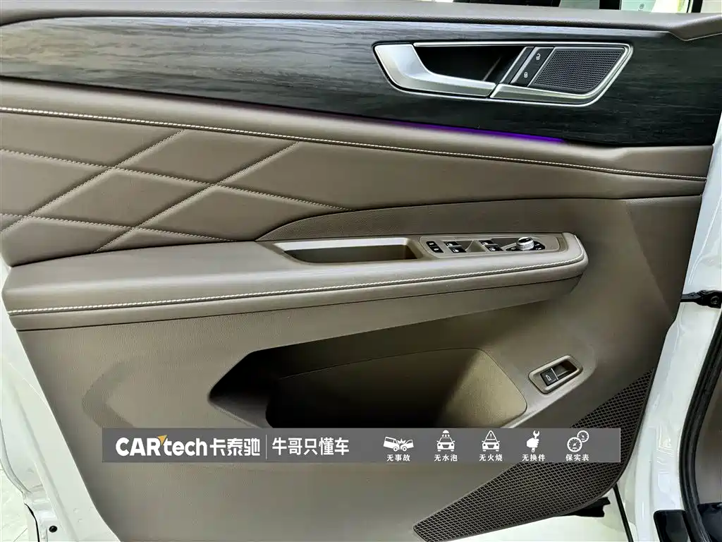 Volkswagen Viloran 2022 380TSI Premium Edition фото 14