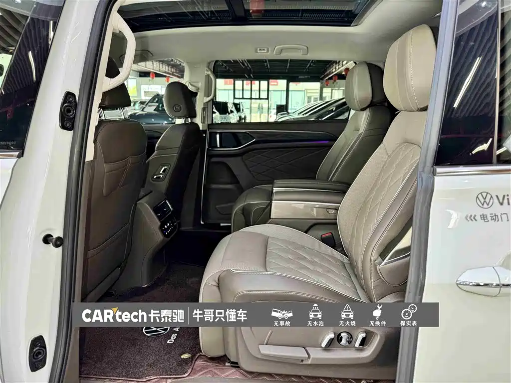 Volkswagen Viloran 2022 380TSI Premium Edition фото 24