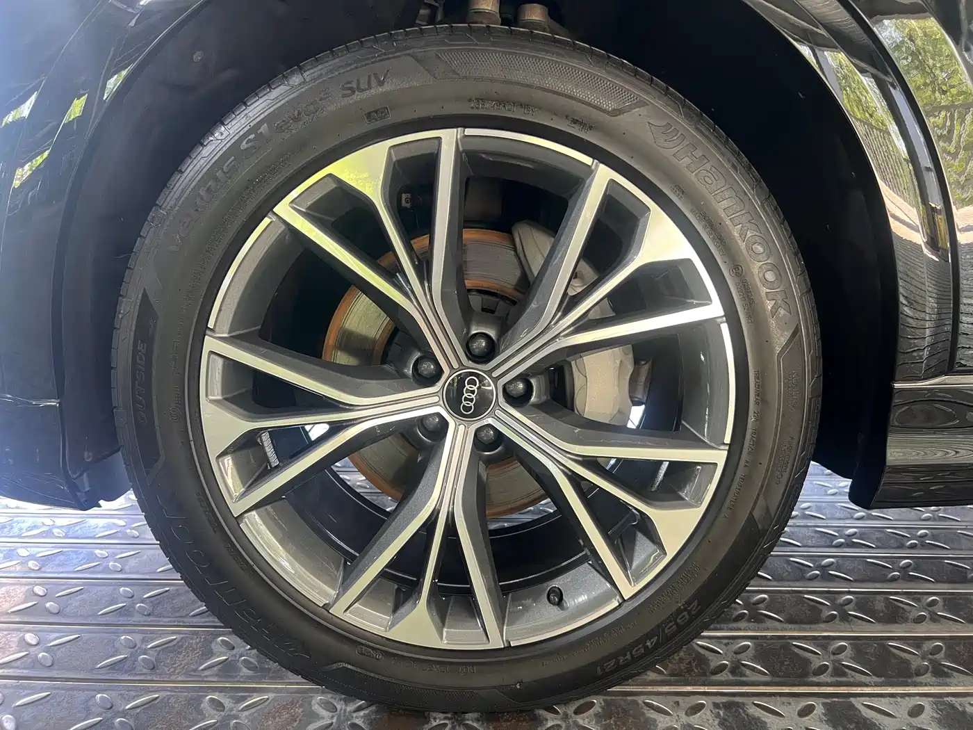 Audi Q8 2022 55 TFSI Luxury Dynamic фото 21