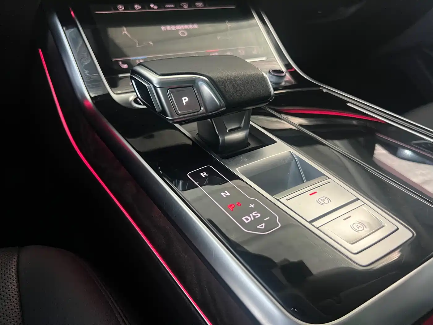 Audi Q8 2022 55 TFSI Luxury Dynamic фото 14