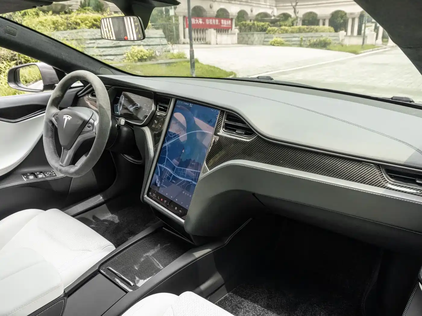 Tesla Model S 2019 Performance High-performance Version фото 12