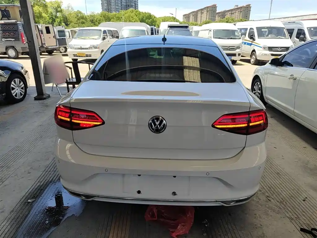 Volkswagen Lamando 2019 280TSI DSG Luxury Edition China VI фото 6
