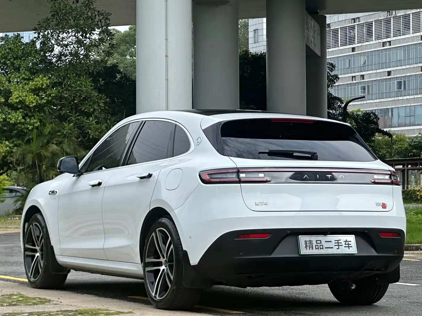 AITO Wenjie AITO M5 2023 Pure Electric AWD Smart Drive Edition фото 4