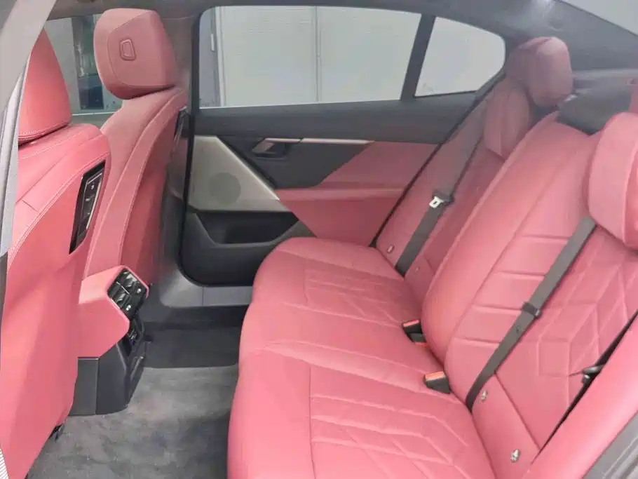 BMW i5 2025 2025 eDrive 35L M Sport Package