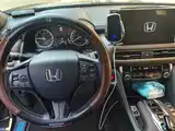 Фото 12 - Honda UR-V
