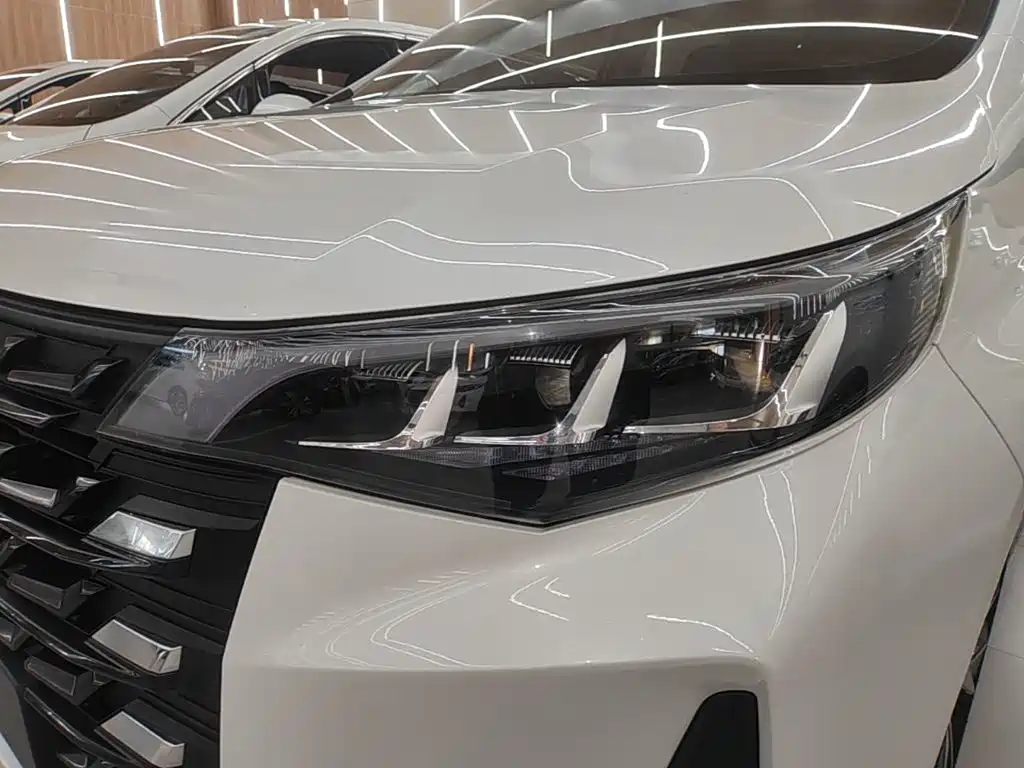 GAC Trumpchi Trumpchi M6 2025 2023 PRO 270T DCT Luxury Edition