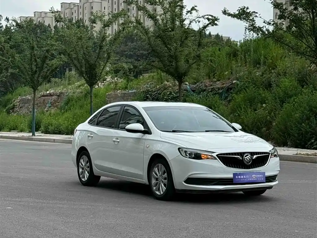 Buick Excelle 2021 Exemplar 1.5L Auto Elite фото 3