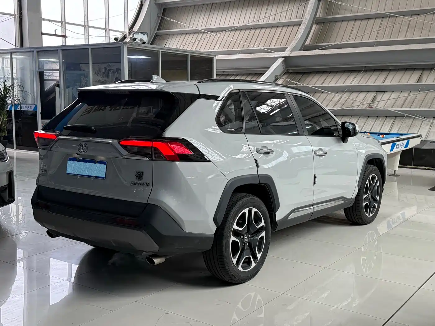 Toyota RAV4 Rongfang 2020 2.0L CVT 2WD Prestige Edition фото 5