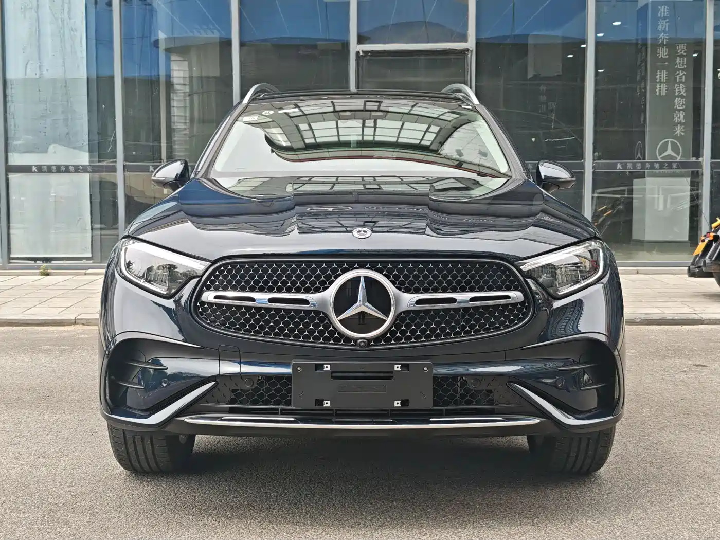 Mercedes-Benz GLC 2026 GLC 300 L 4MATIC Sport 7-Seater фото 2