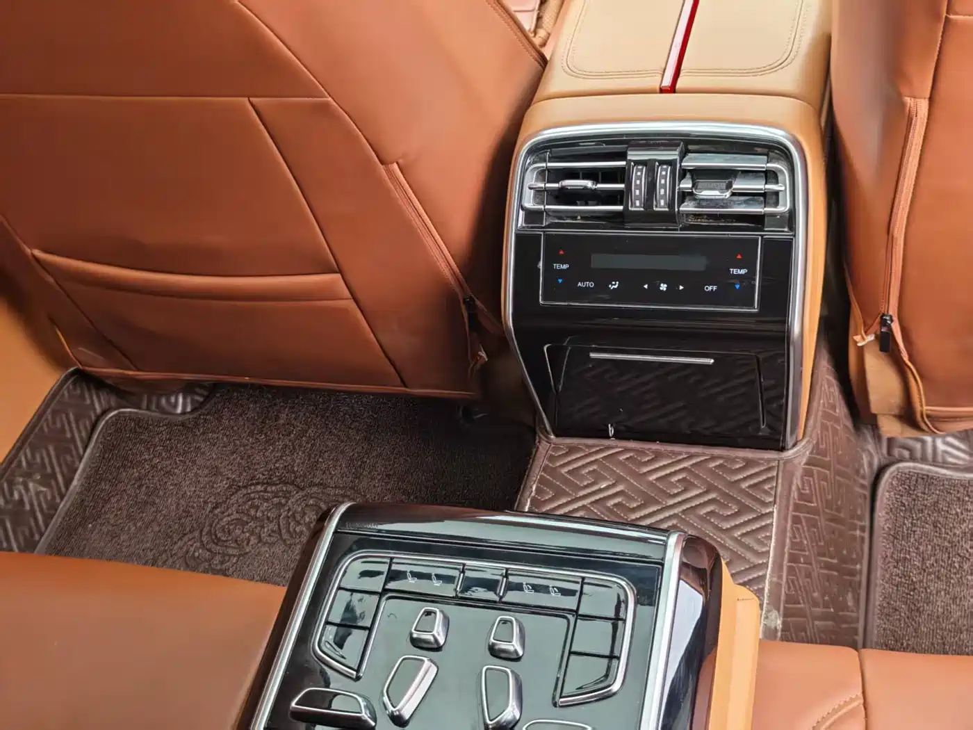 Hongqi H9 2020 2.0T Smart Connection Qi Yue Edition фото 7