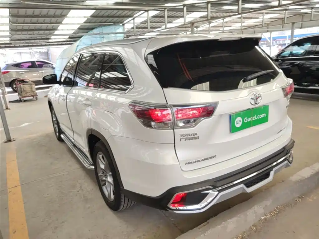 Toyota Highlander 2015 2.0T AWD Luxury Edition 7-seater фото 5