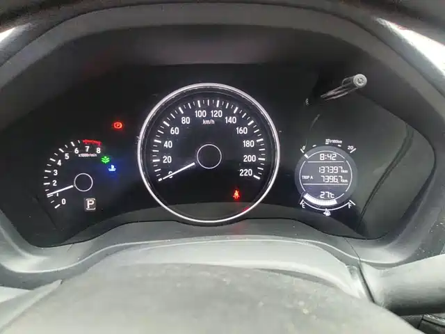 Honda Vezel 2015 1.5L CVT 2WD Comfort — фото 4