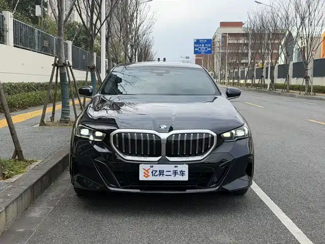 BMW 5 Series 2024