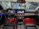 Фото 5 - Mercedes-Benz E-Class