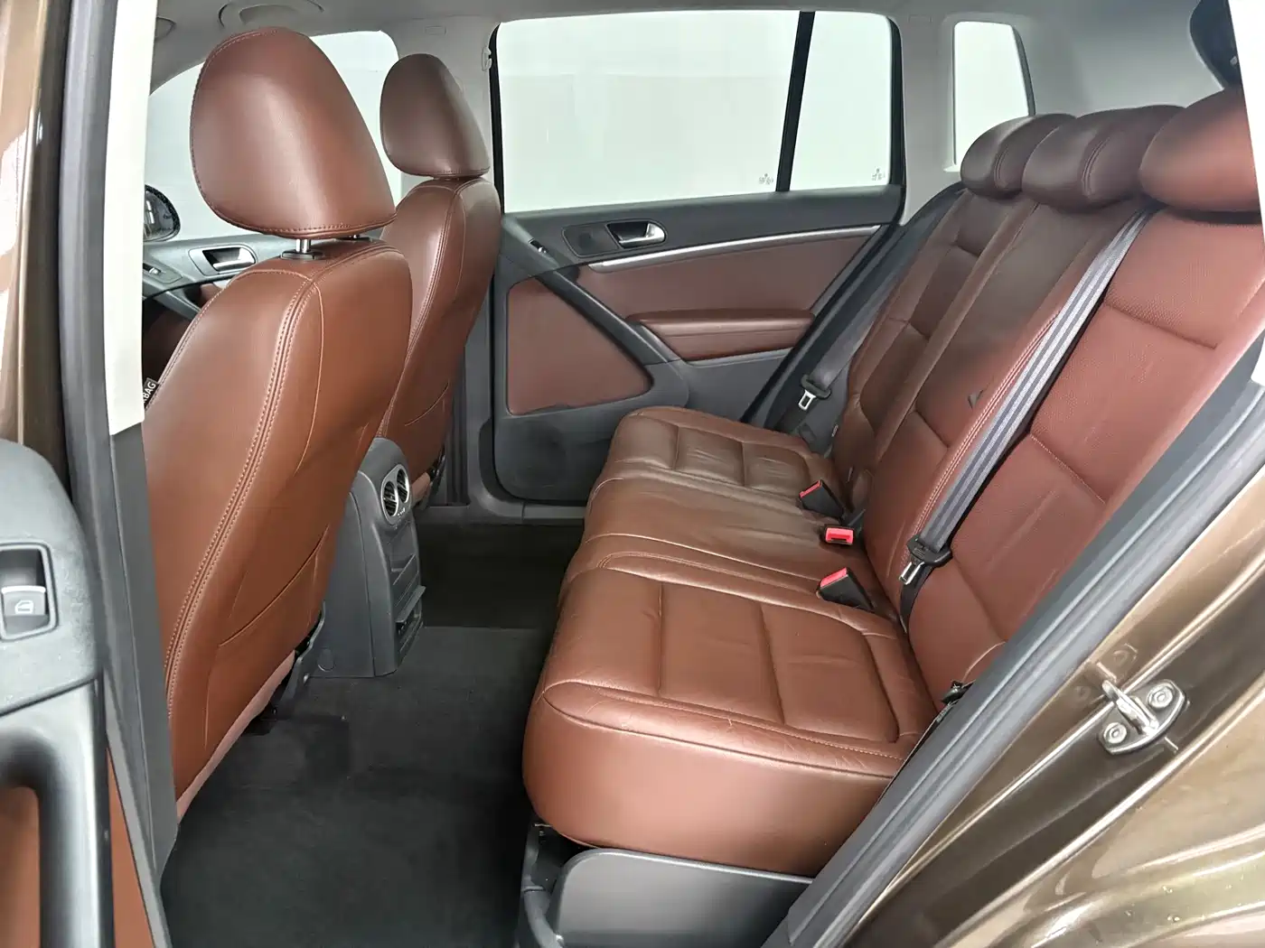 Volkswagen Tiguan 2013 1.8TSI Auto 4WD Luxury фото 6