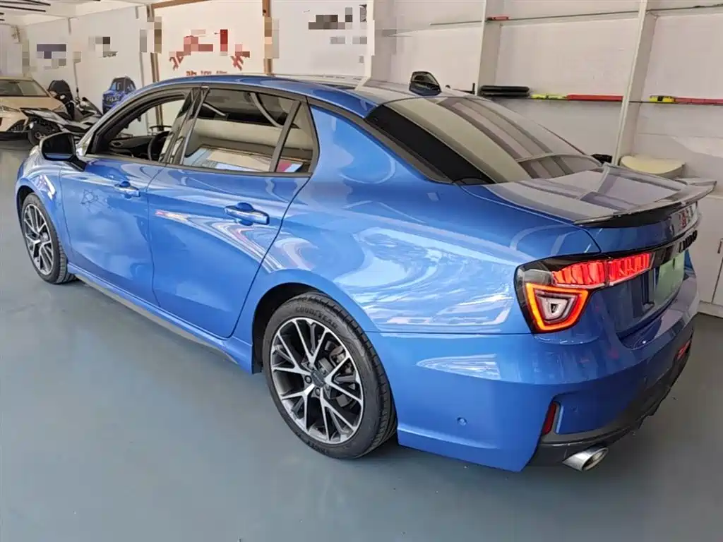 Lynk & Co 03 2020 1.5TD DCT Power Pro Edition фото 5