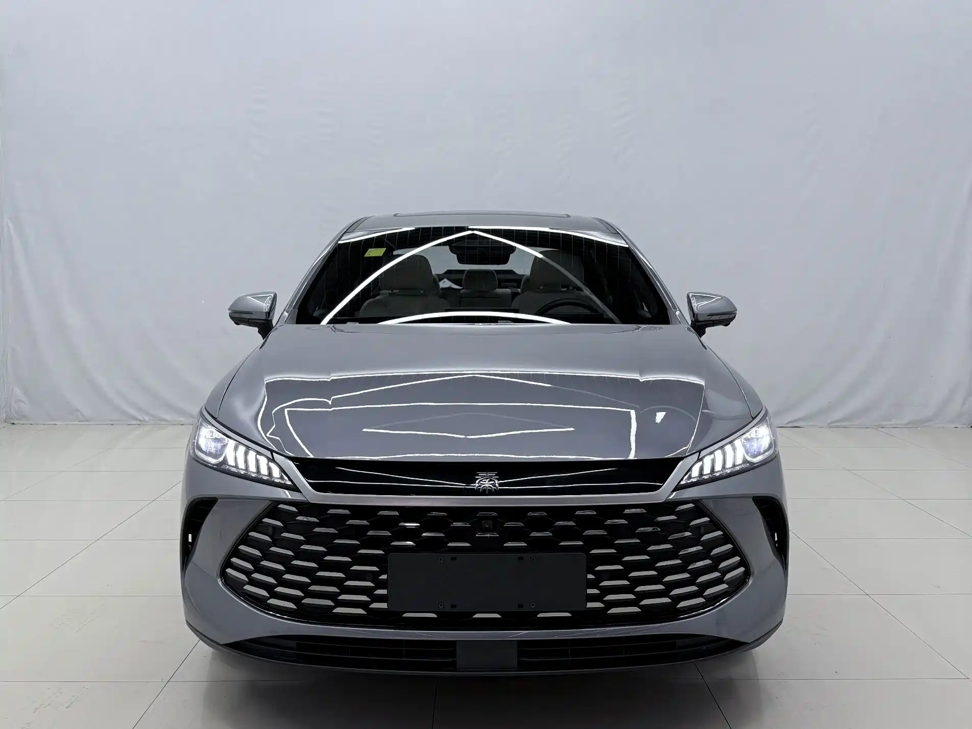 Фото 2 - BYD Qin PLUS