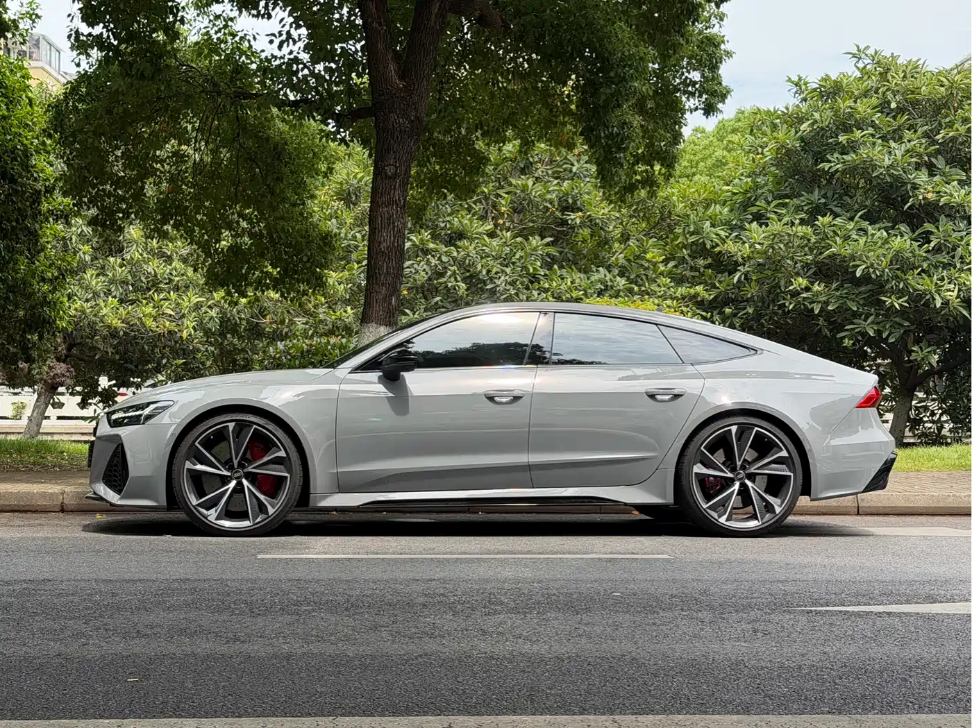 Audi RS 7 2024 RS 7 4.0T Sportback Performance фото 7