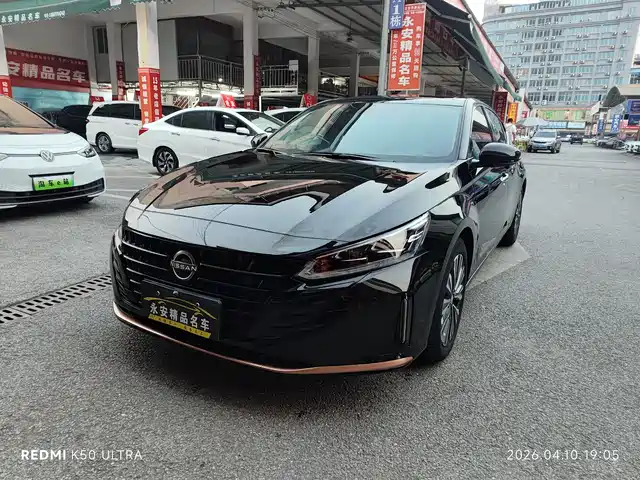 NISSAN TEANA