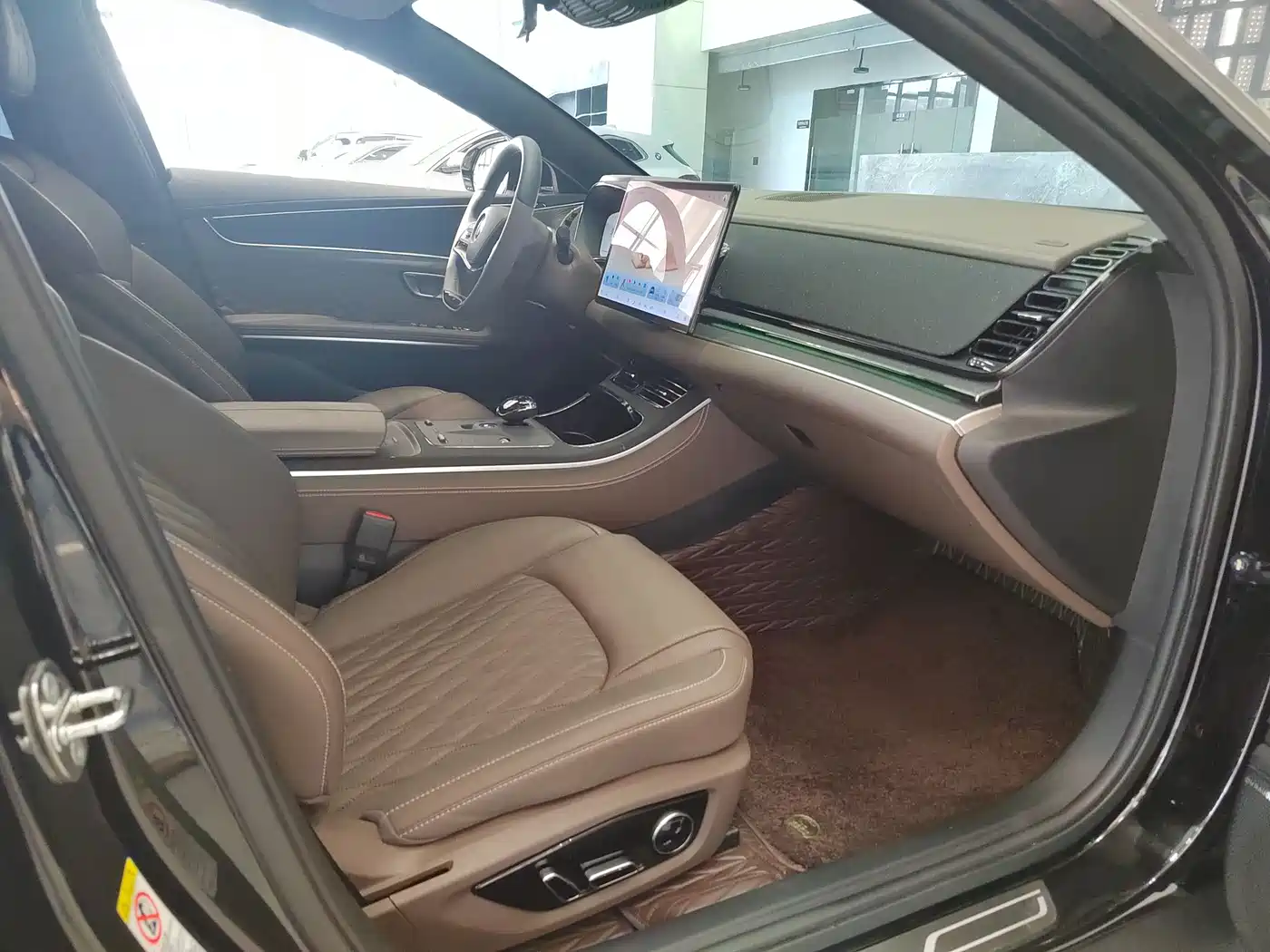 BYD Han 2024 DM-i Glory Edition 121KM Honor фото 9