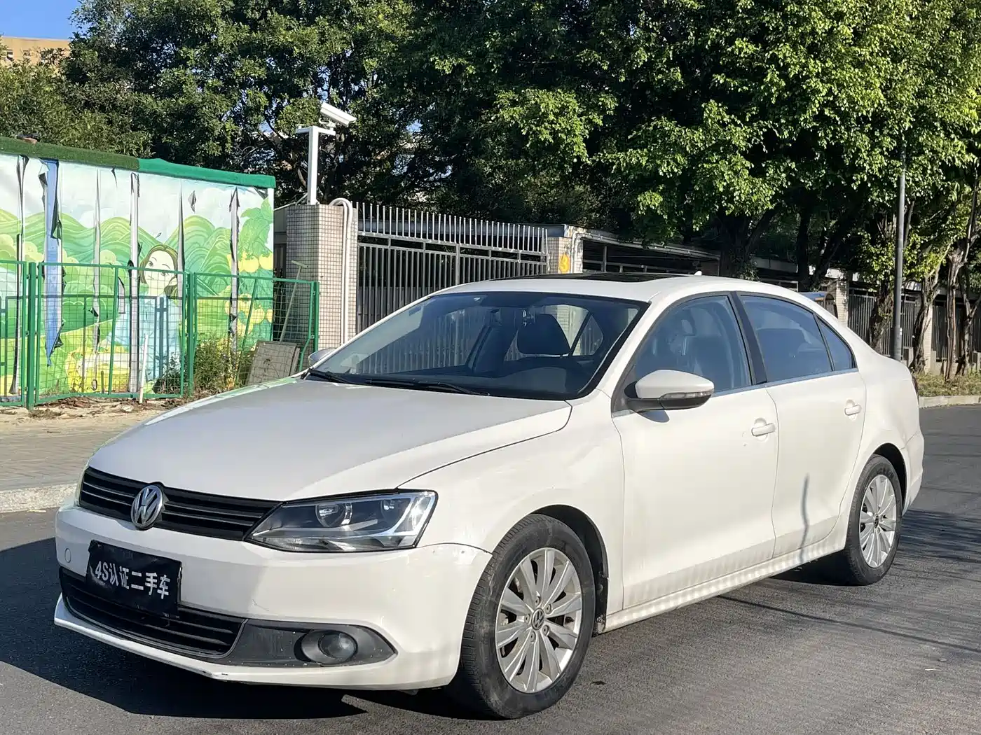 Volkswagen Sagitar 2014 Facelift 1.6L Automatic Comfort