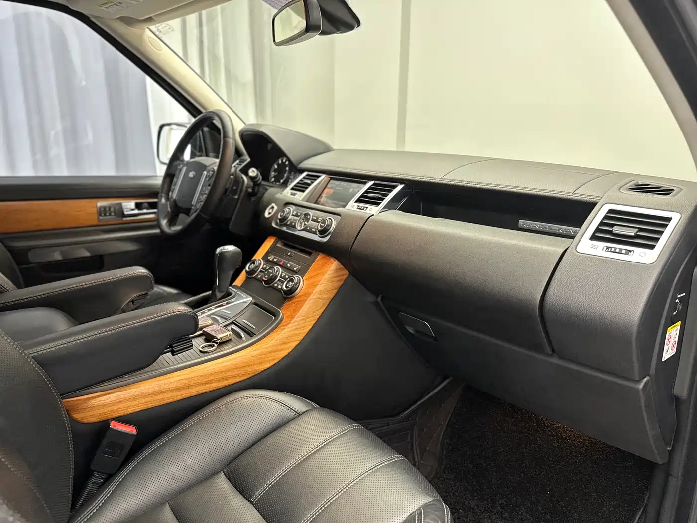 Land Rover Range Rover Sport 2013 5.0 NA V8 HSE фото 40