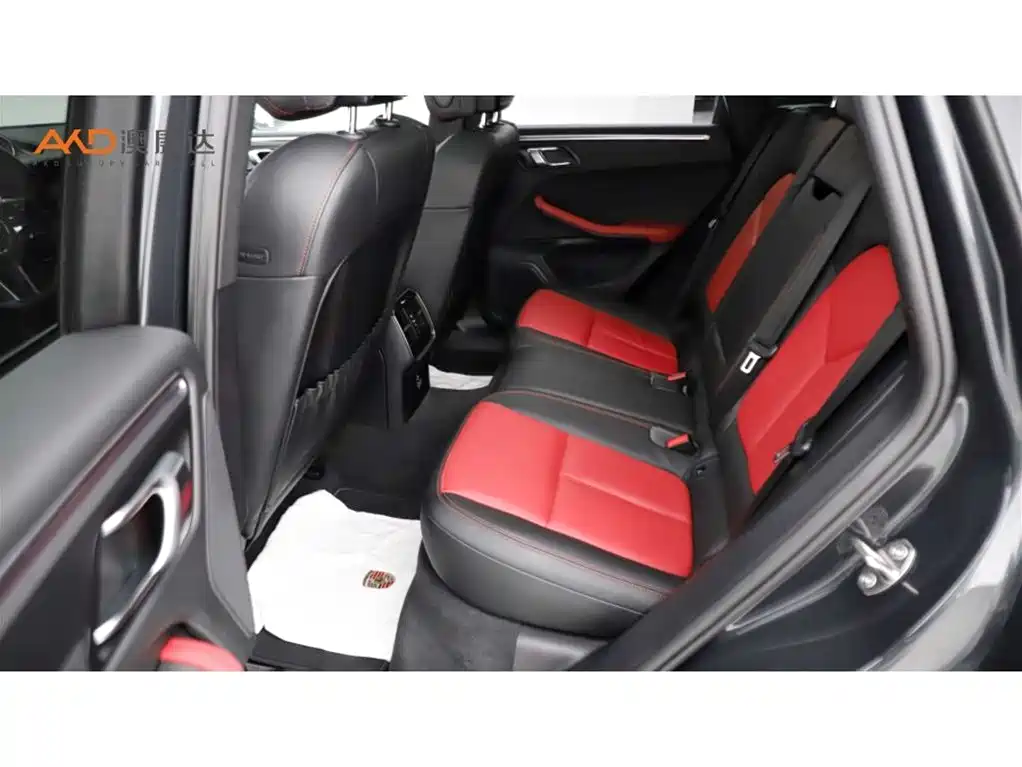 Porsche Macan 2018 Macan 2.0T фото 7