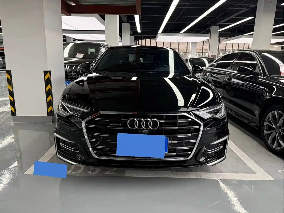 Фото 2 - Audi A6L