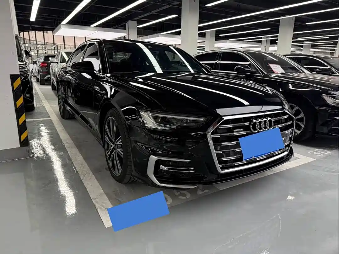 Фото 3 - Audi A6L