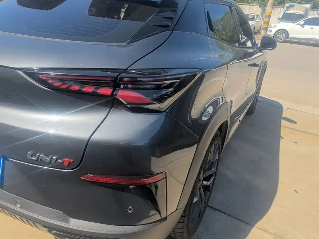 Changan UNI-T 2023 2022 2.0T Premium
