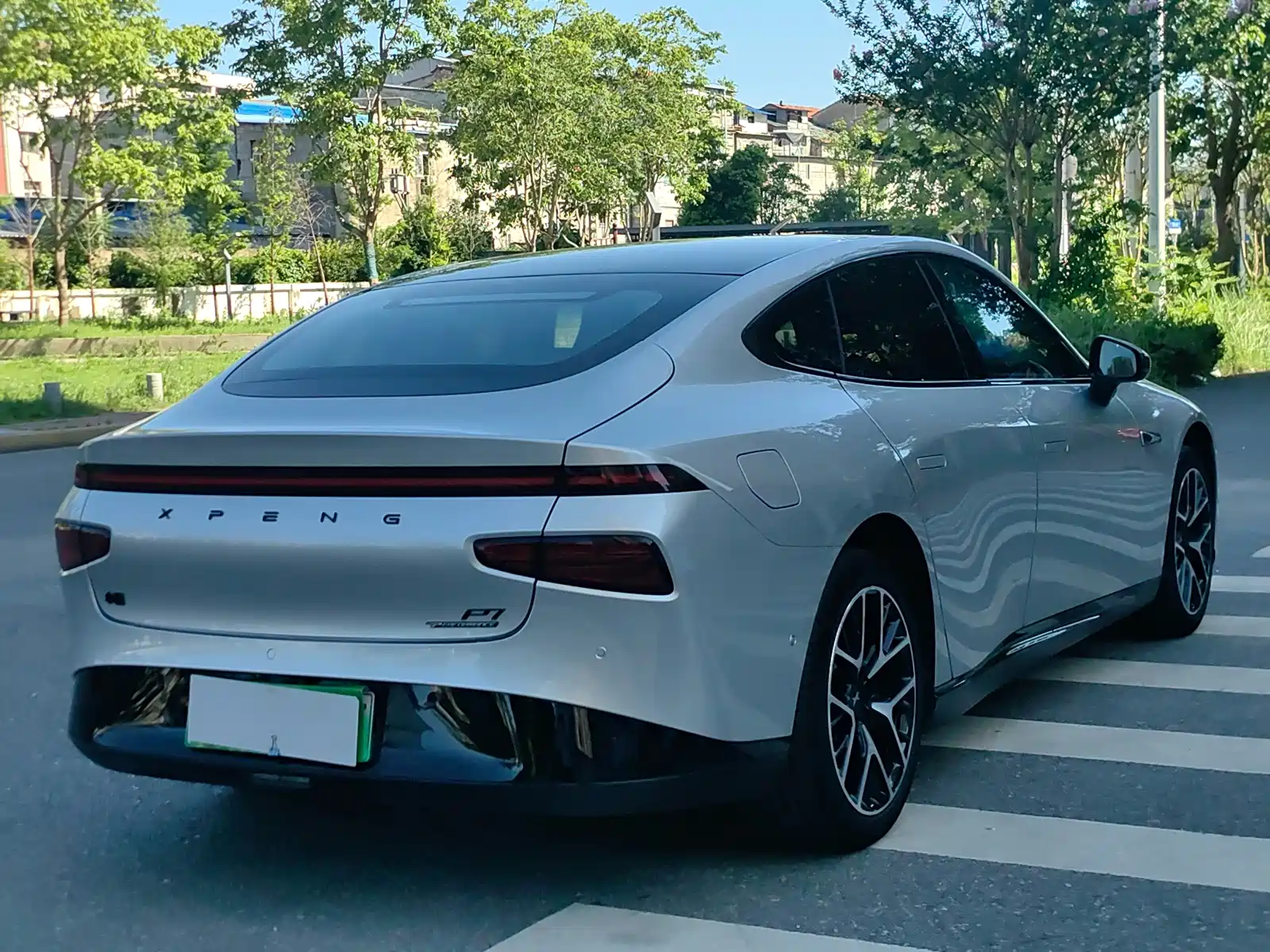 Фото 12 - XPeng P7