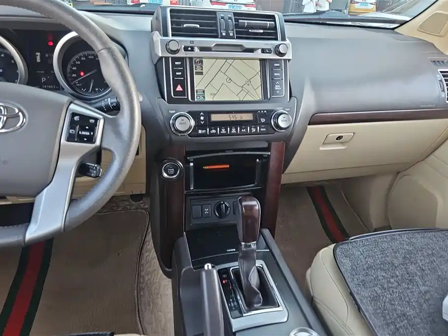 Toyota Prado 2014 4.0L Automatic TX-L фото 13