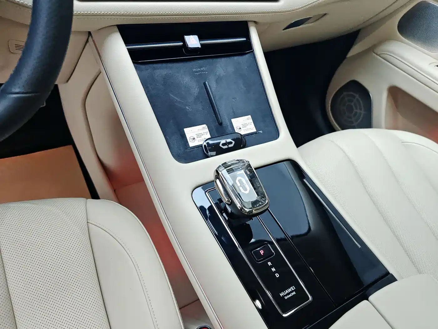 AITO Wenjie AITO M7 2022 1.5T AWD Luxury Edition фото 18