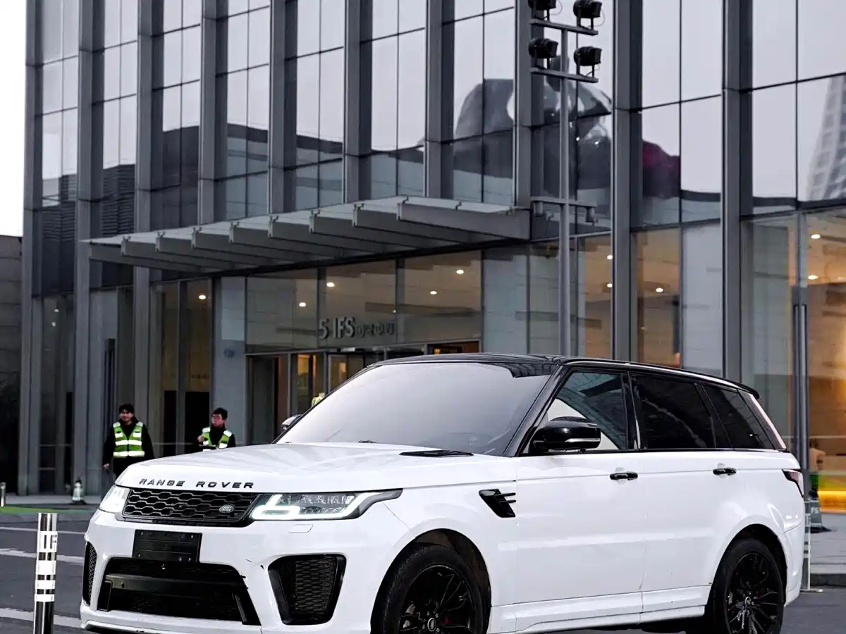 Land Rover Range Rover Sport 2014 3.0 SC V6 HSE DYNAMIC фото 2