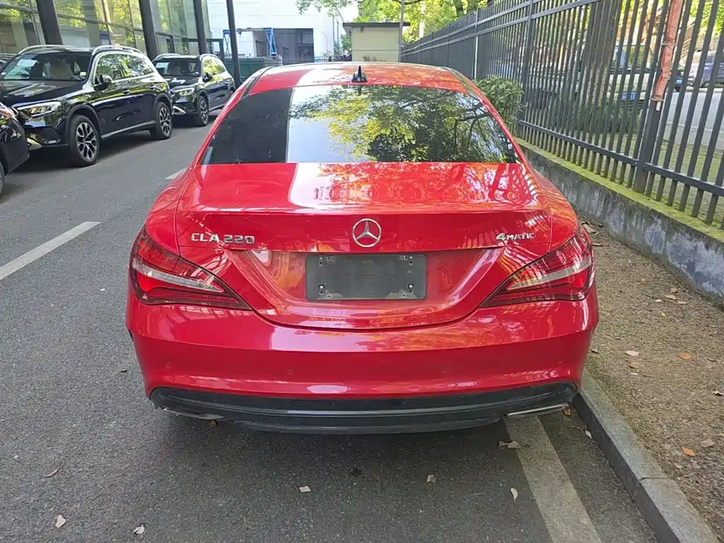 Mercedes-Benz CLA (Import) 2018 CLA 220 4MATIC фото 10