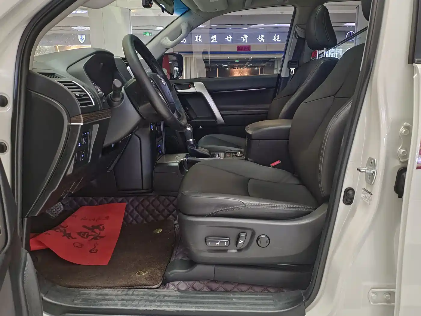 Toyota Prado 2019 3.5L Automatic TX-L Zunxiang Edition фото 6