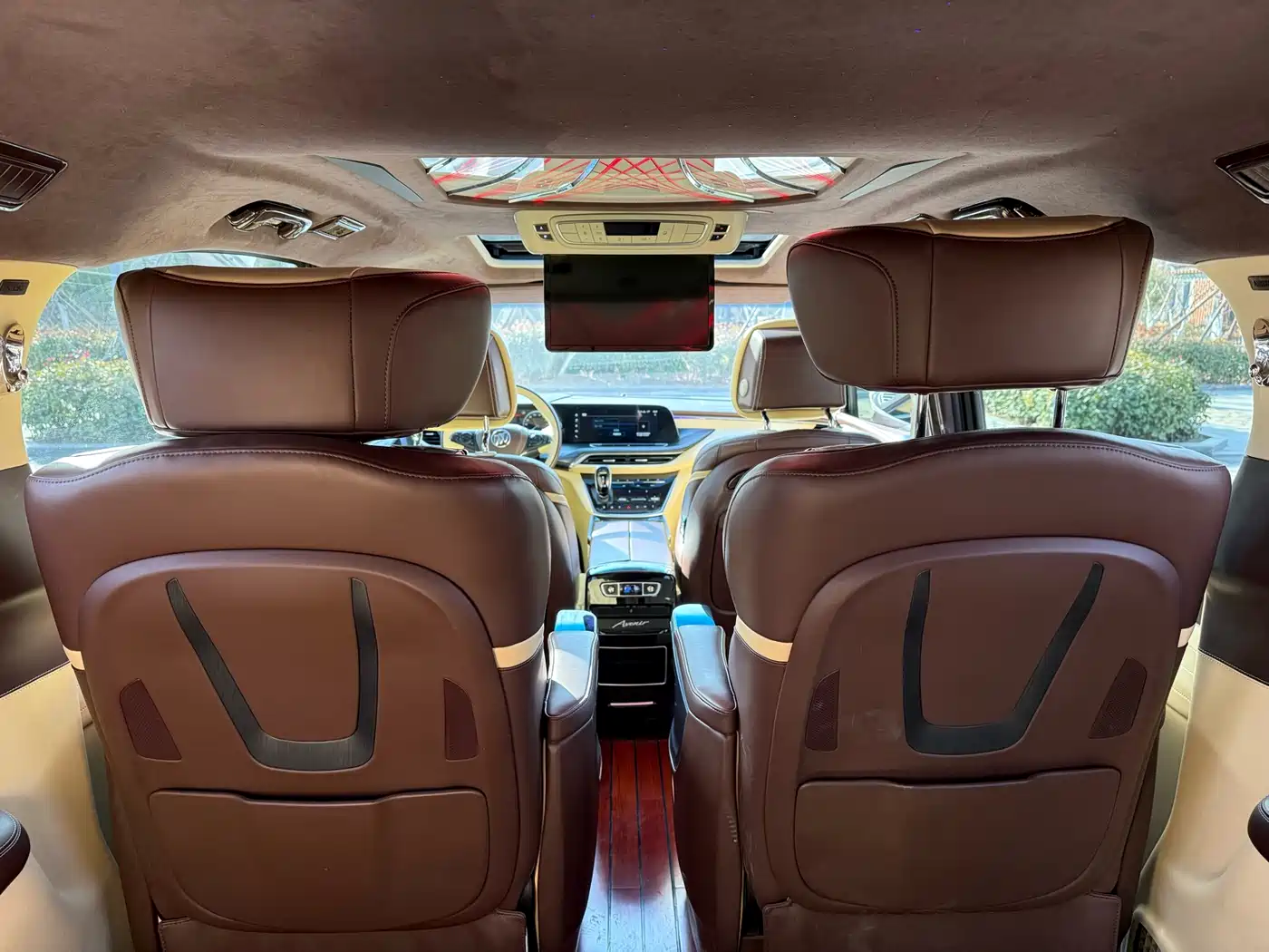 Buick GL8 2021 ES Landlord 653T Comfort фото 13