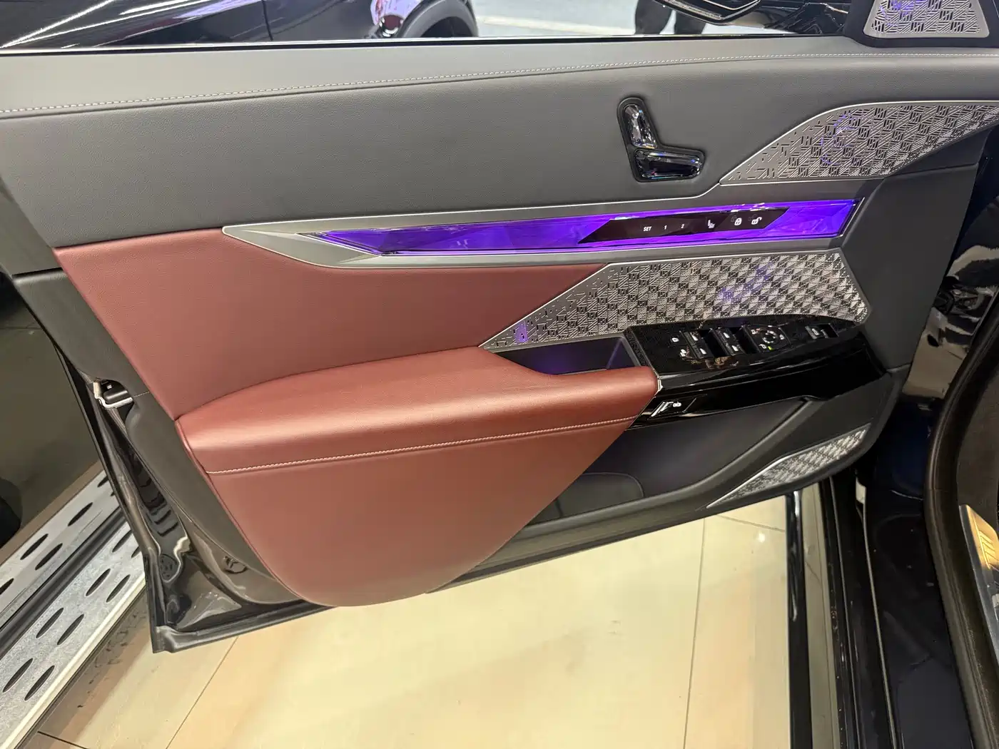 BMW i7 2023 eDrive50L Premium M Sport Package фото 15