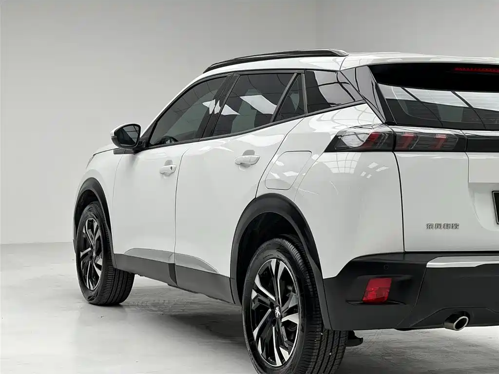 Peugeot 2008 2022 230THP THE ONE фото 9