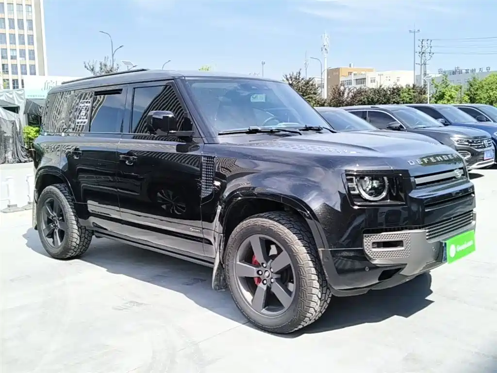 Land Rover Defender 2021 110 P400 X-DYNAMIC HSE фото 4