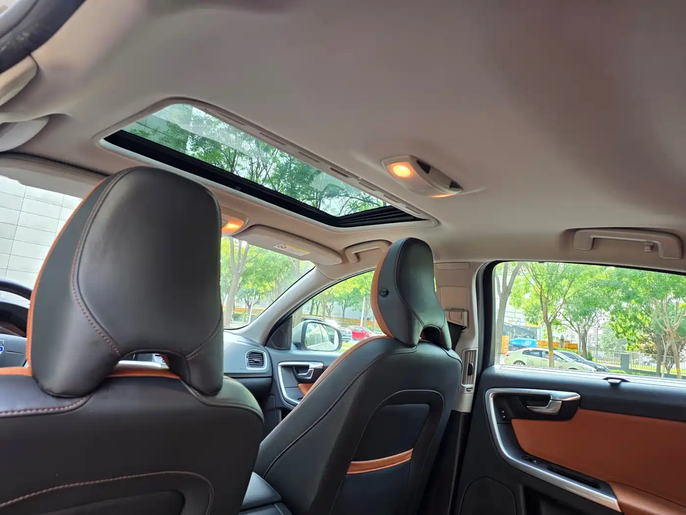 Фото 23 - Volvo S60