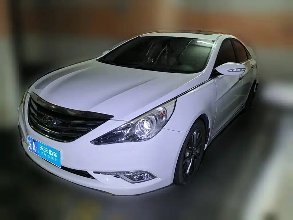 صورة 1 - Hyundai Sonata