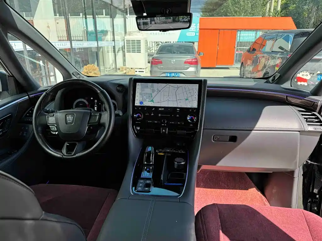 Toyota Vellfire 2024 Crown Hybrid 2.5L Premium Edition фото 5