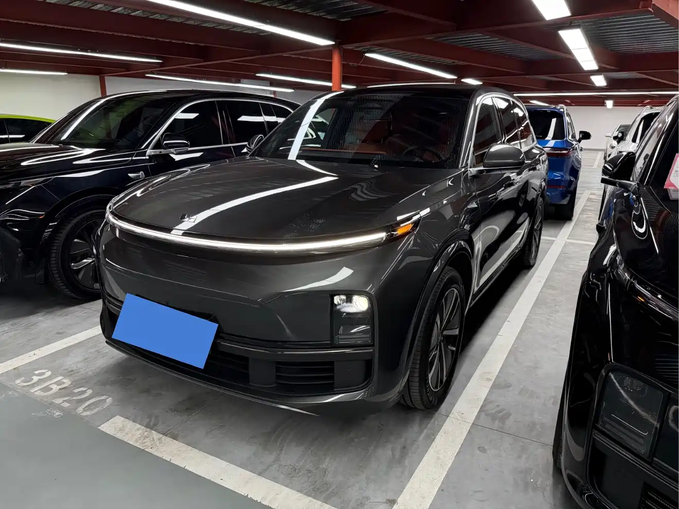 Photo 1 - Li Auto L8