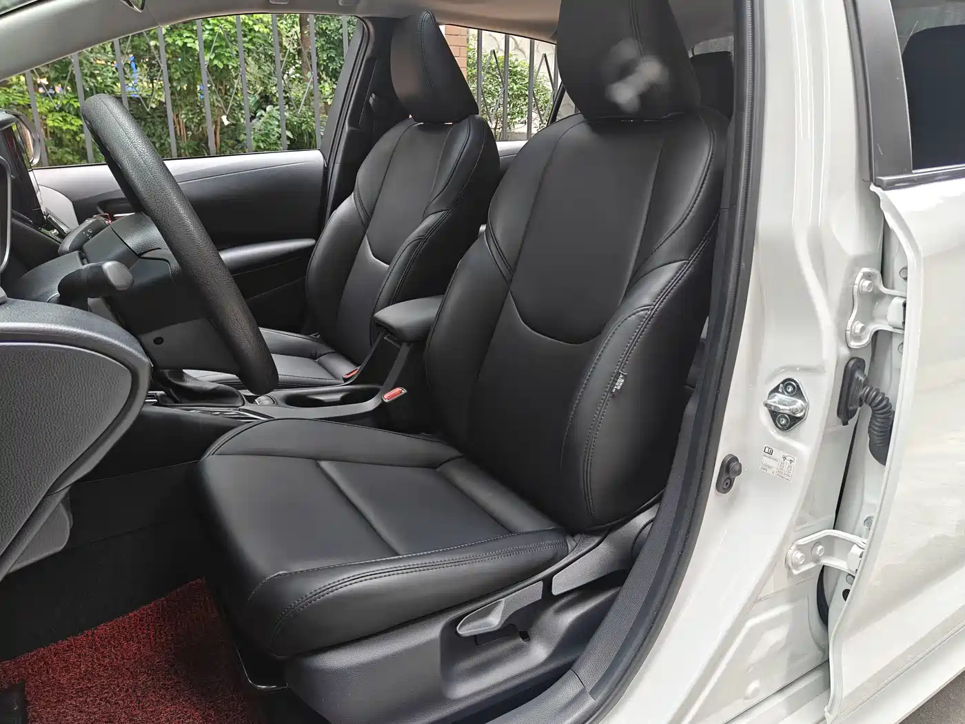 Toyota Levin 2023 Smart Hybrid 1.8L Luxury фото 11