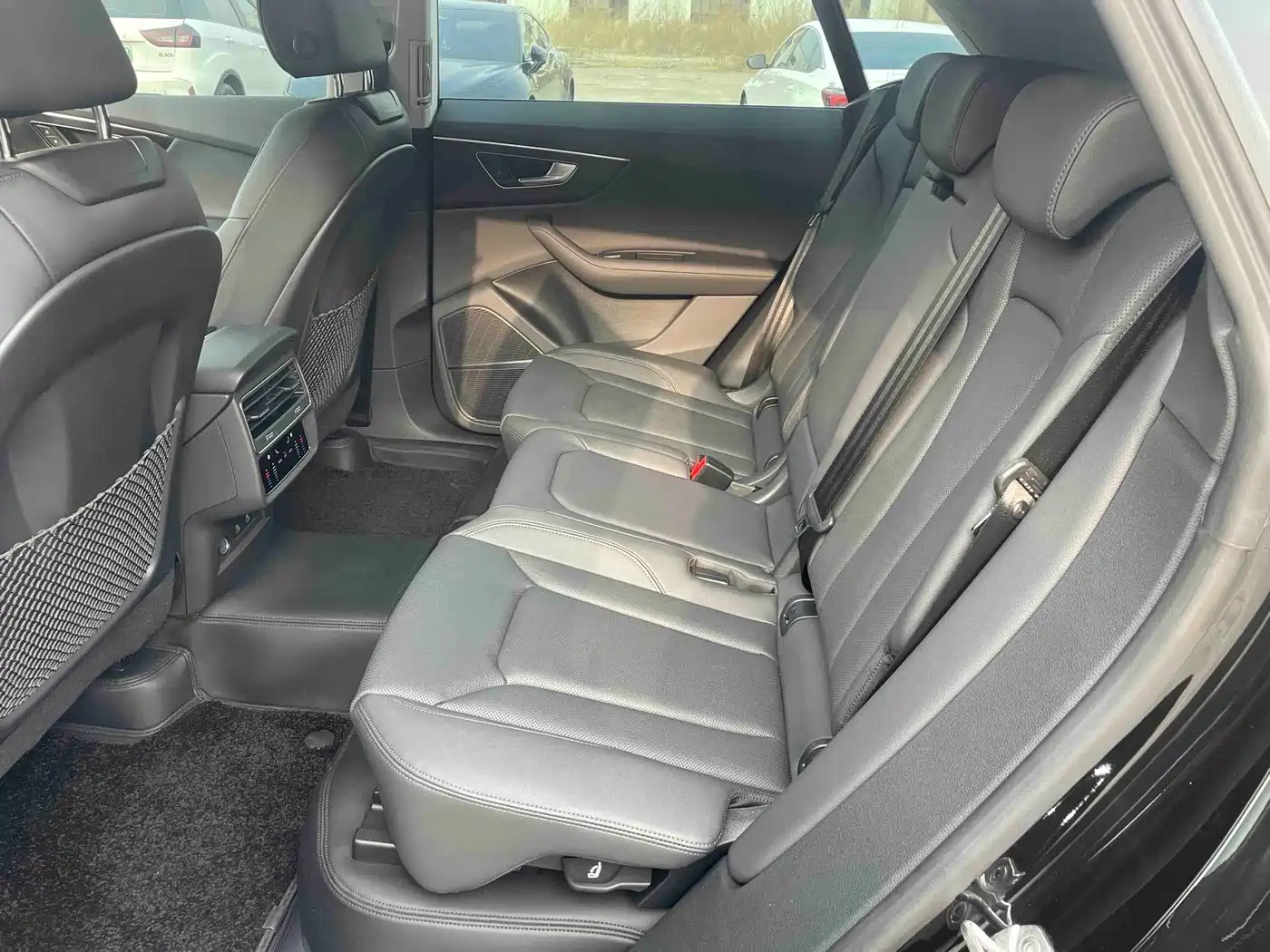 Audi Q8 2023 55 TFSI Luxury Sport фото 6