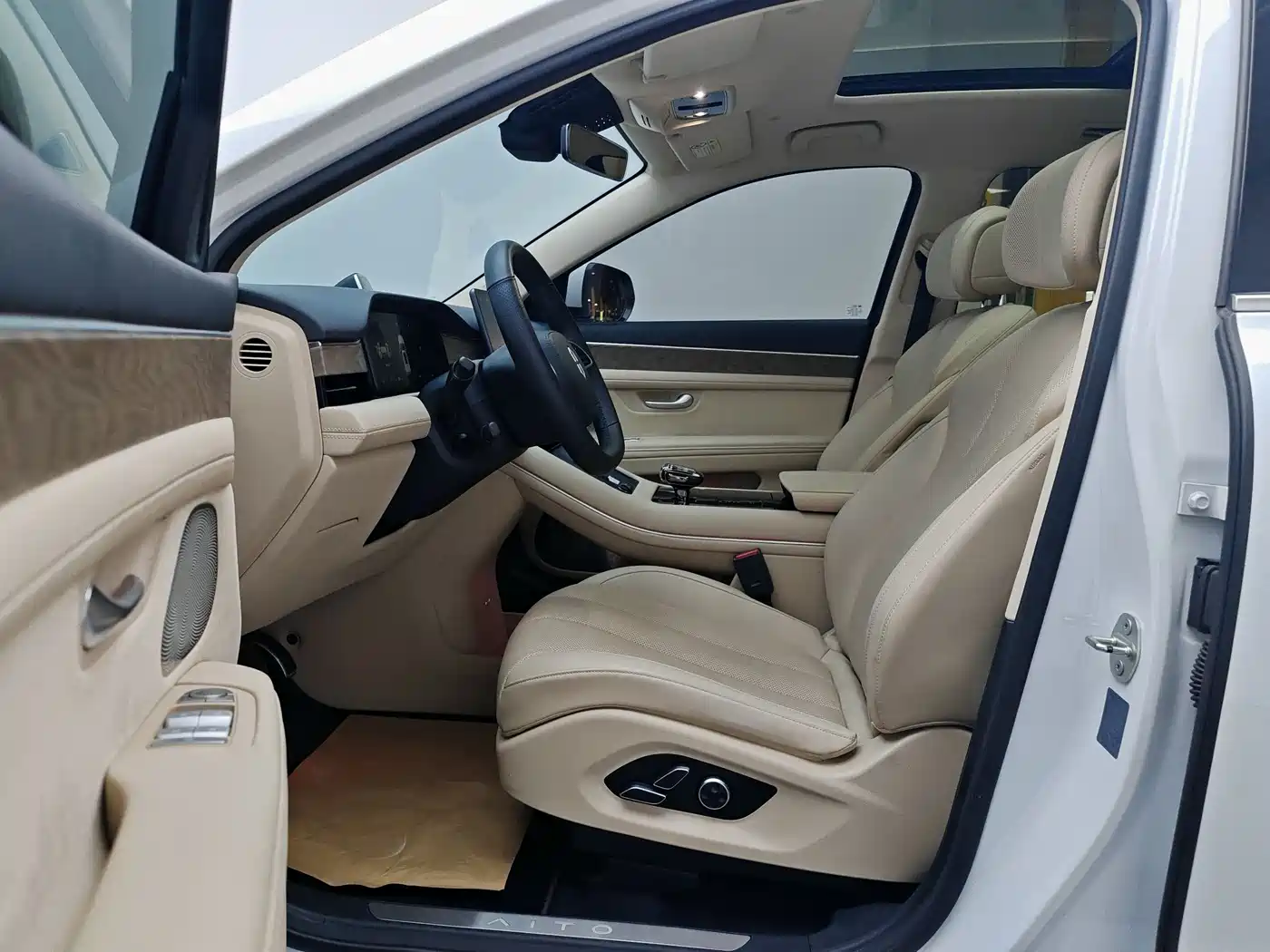 AITO Wenjie AITO M7 2022 1.5T AWD Luxury Edition фото 14