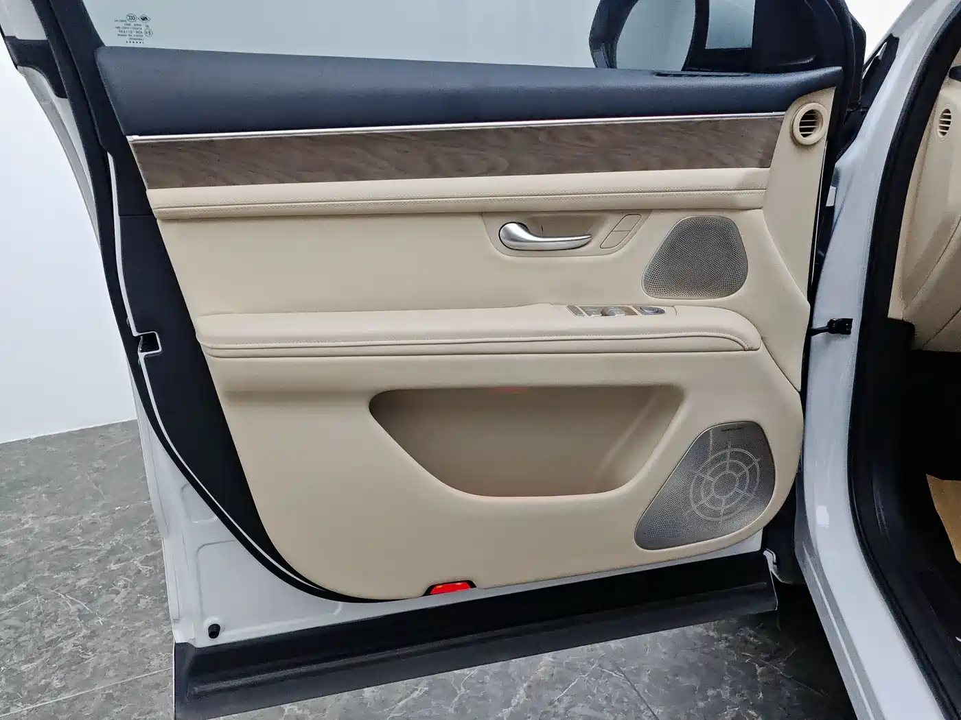 AITO Wenjie AITO M7 2022 1.5T AWD Luxury Edition фото 25