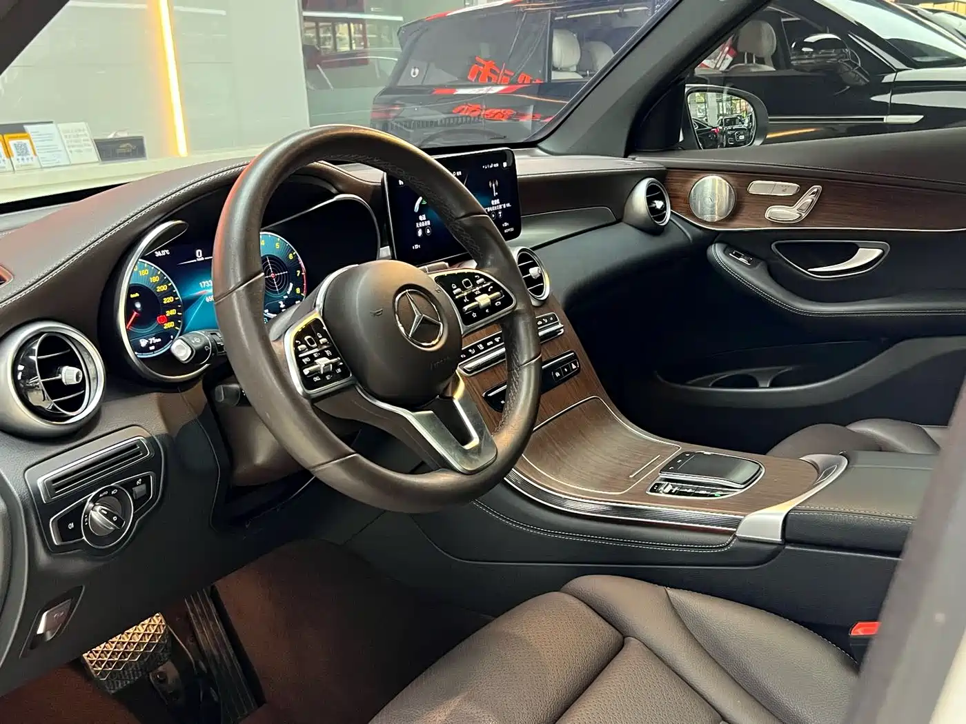 Mercedes-Benz GLC 2021 GLC 300 L 4MATIC Luxury фото 8
