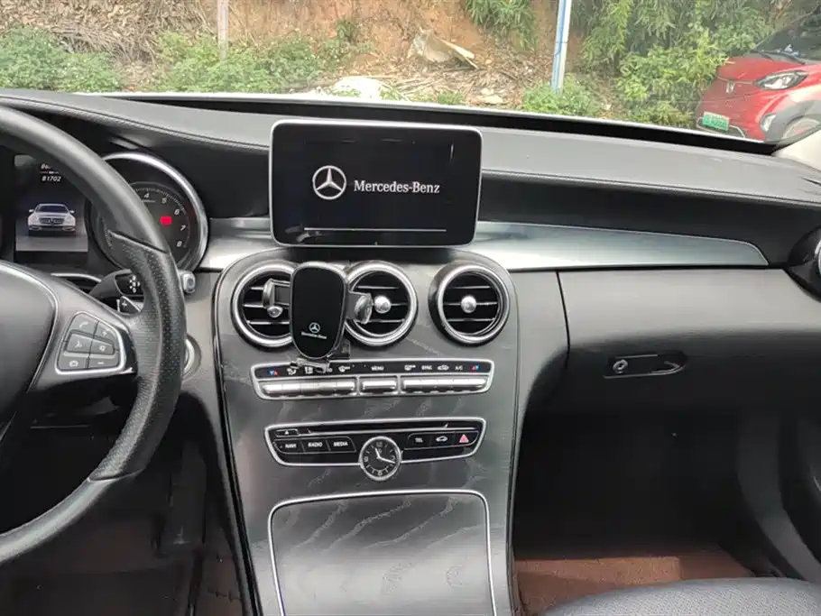 Mercedes-Benz C-Class 2018 C 180 L Fashion Sport Edition фото 13